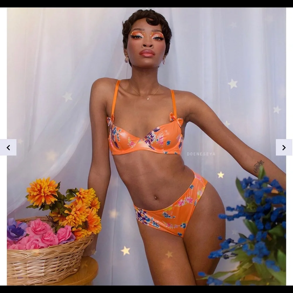 Savage X Fenty. 34B. Orange Créme Bedtime Bouquet Print - Picture 7 of 8